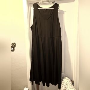 Torrid V-Neck Midi Dress Size 4